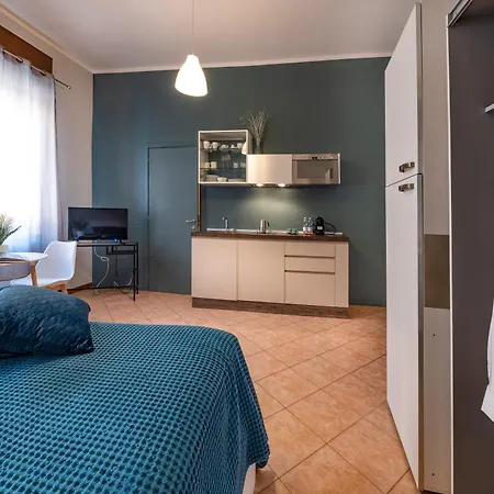 Italianflat - Piazzetta Scala Retreat Guest house