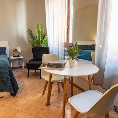 Gasthof Italianflat - Piazzetta Scala Retreat *