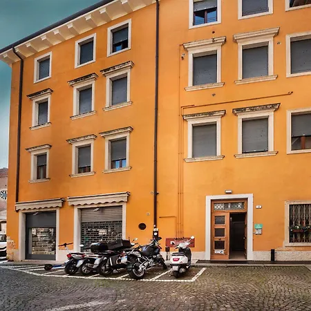 Gasthof Italianflat - Piazzetta Scala Retreat